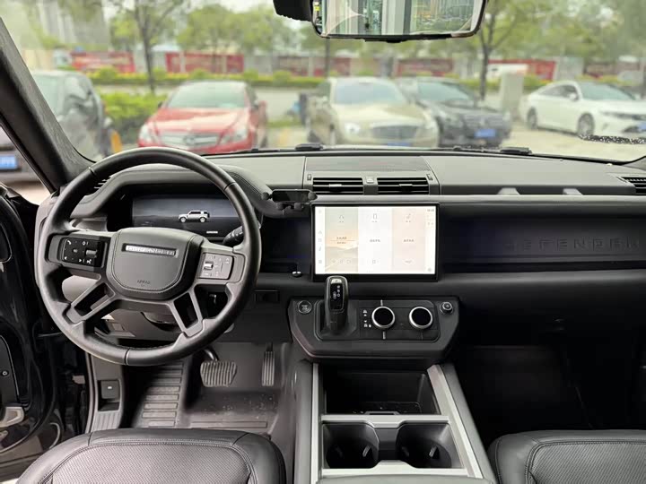 صورة 8 - Land Rover Defender