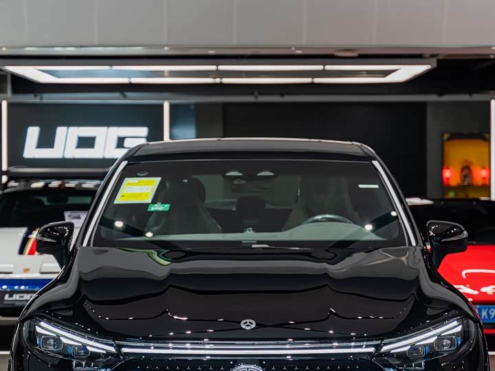 2025 Mercedes-Benz EQS