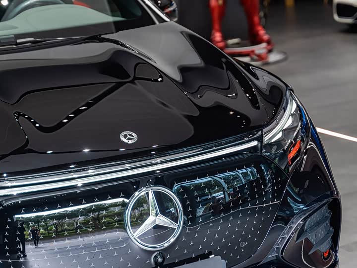 2025 Mercedes-Benz EQS