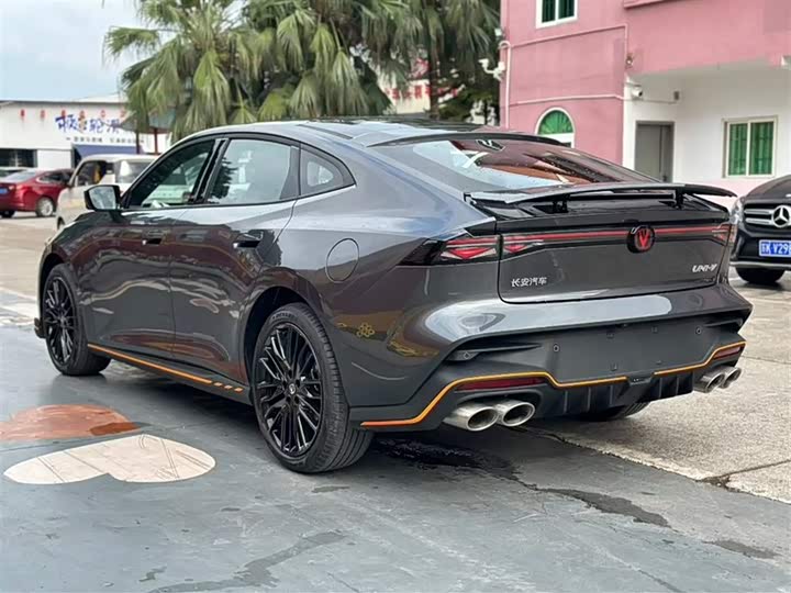 Changan UNI-V 2025 2025款 第三代 1.5T 500Bar尊贵型