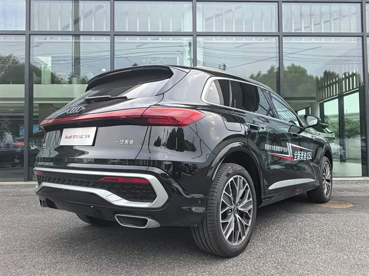 Audi Q5L 2026 2026款 2.0T 千万用户专享版