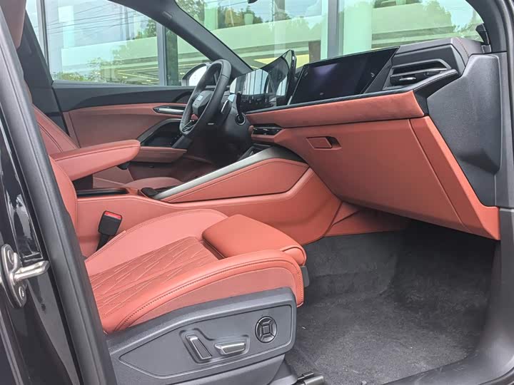 Audi Q5L 2026 2026款 2.0T 千万用户专享版
