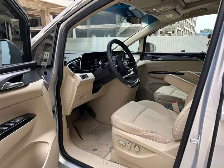 Фото 4 - Buick GL8 Hybrid