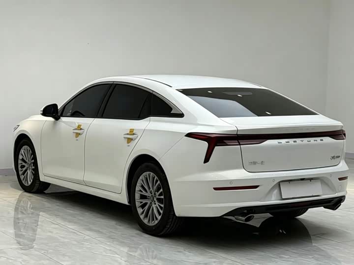 Bestune B70 2025 2025款 龙耀版 1.5T 质享型
