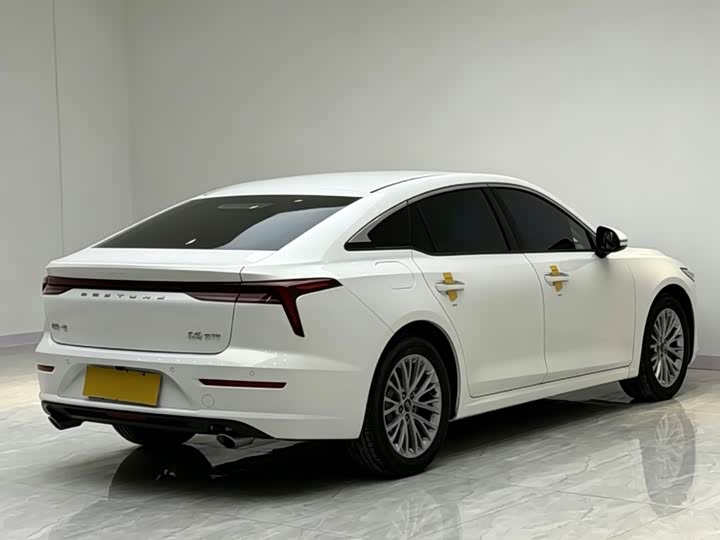 Bestune B70 2025 2025款 龙耀版 1.5T 质享型
