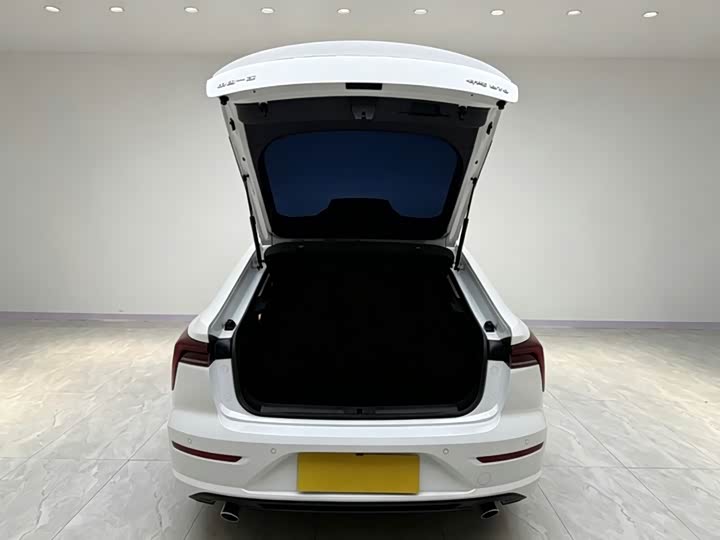 Bestune B70 2025 2025款 龙耀版 1.5T 质享型
