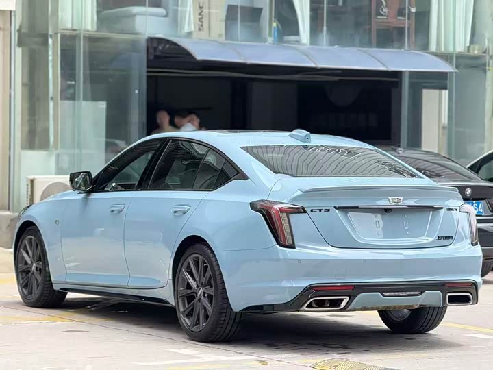 Cadillac CT5 2025 2025款 28T 赛道性能版+巅峰赛道选装包