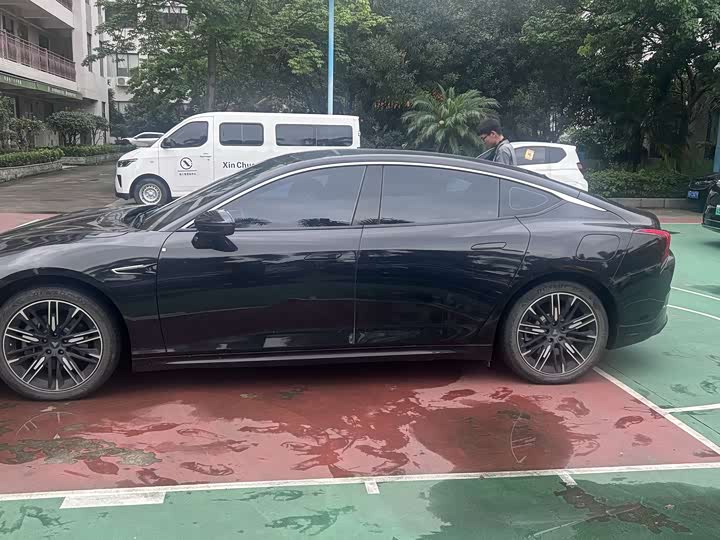 Hozon S 2022 2022款 增程版 1160km 后驱小版