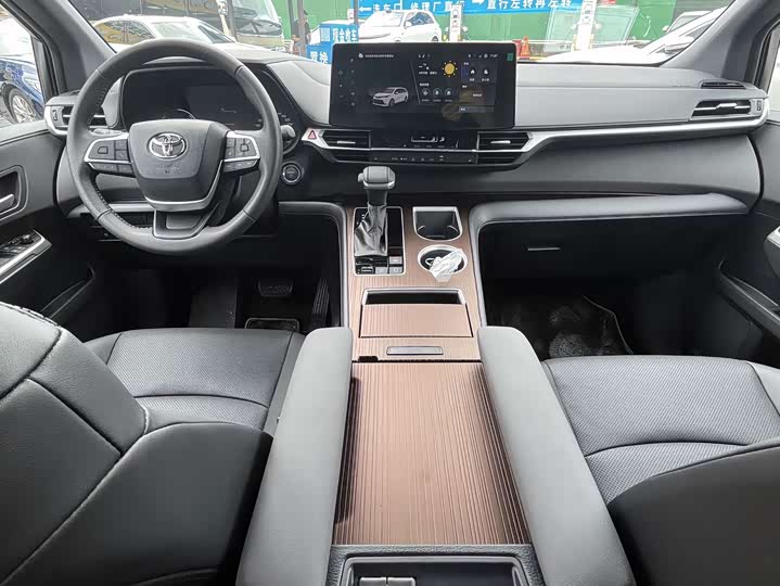 Toyota Sienna 2026 2026款 2.5L 双擎两驱豪华版