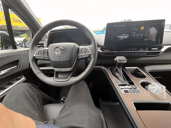 Toyota Sienna 2026 2026款 2.5L 双擎两驱豪华版