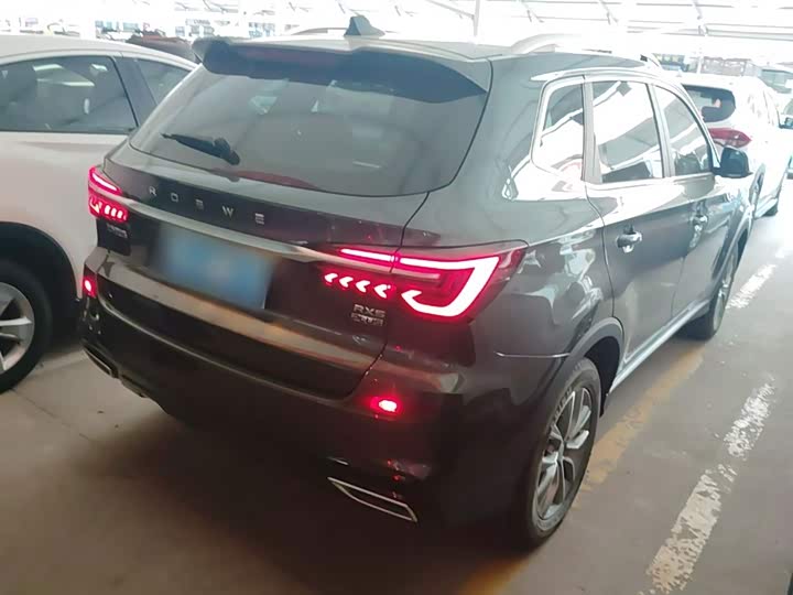 Фото 7 - Roewe RX5