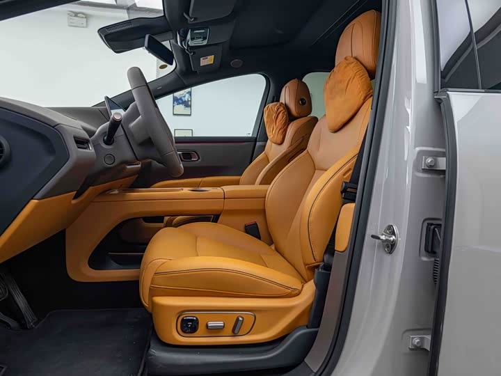 Фото 7 - LiXiang i8