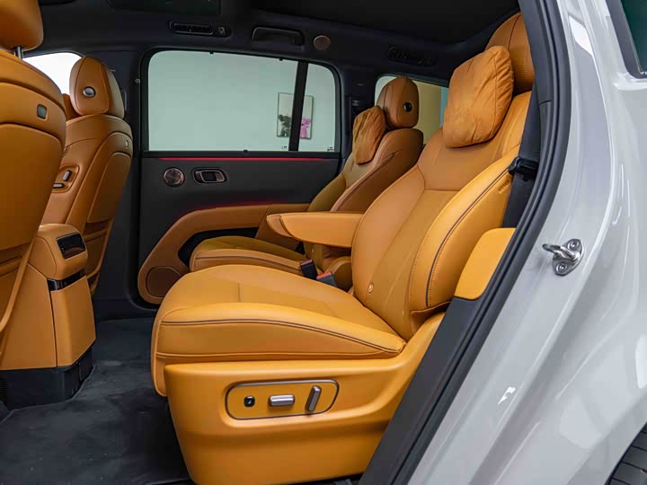 Фото 8 - LiXiang i8
