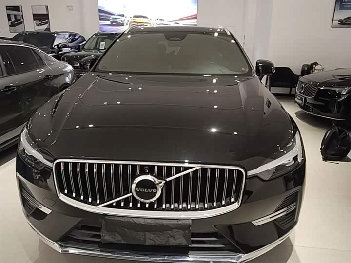 Photo 3 - Volvo XC60