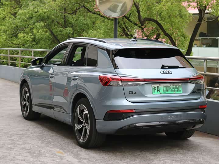 Audi Q4 e-tron 2023 2023款 40 e-tron 创境曜夜版