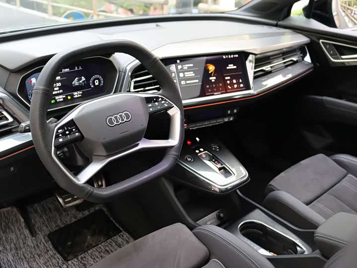 Audi Q4 e-tron 2023 2023款 40 e-tron 创境曜夜版