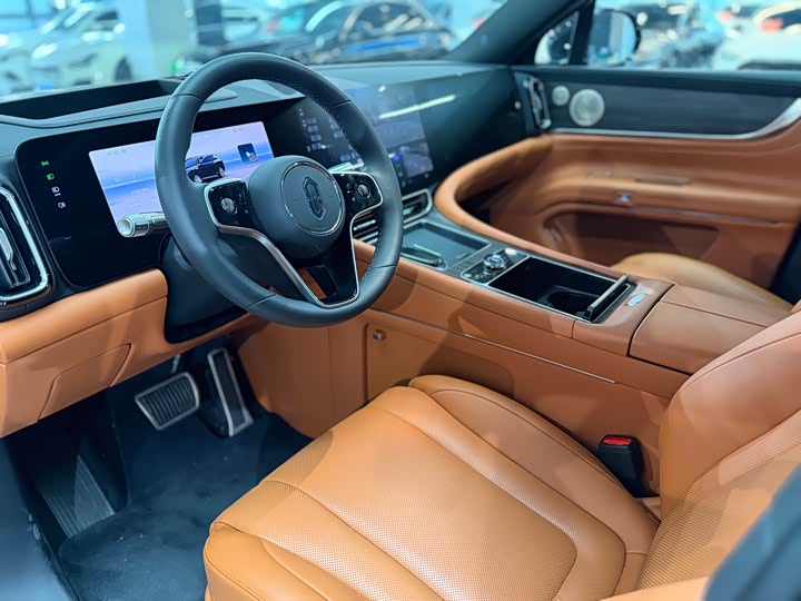 Aito M9 2025 2025款 增程 Ultra版 52kWh 5座版 (192线激光雷达）