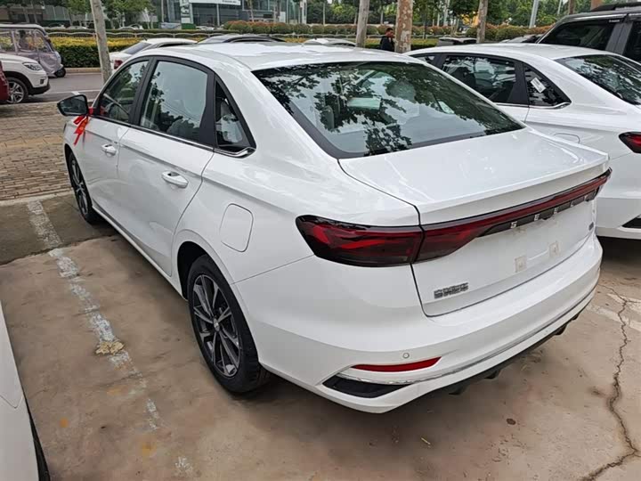 Geely Emgrand 2026 2026款 400万纪念款 1.5L CVT飞越型