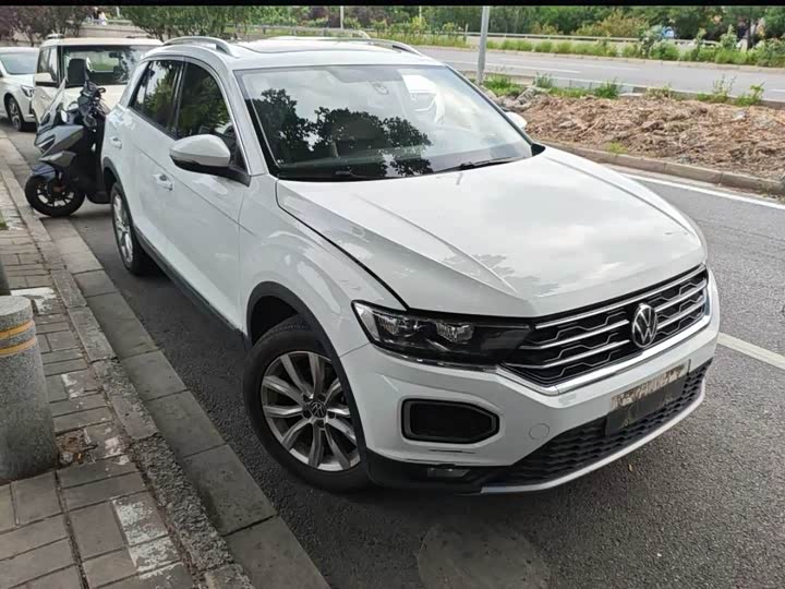 Фото 3 - Volkswagen T-Roc