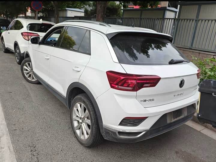 Фото 8 - Volkswagen T-Roc