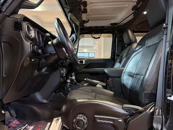 Jeep Gladiator 2022 2022款 3.6L 先行版