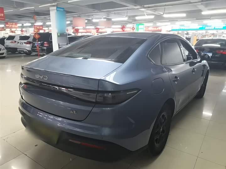 BYD Seal 05 DM-i Hybrid 2025 2025款 DM-i 智驾版 55KM豪华型