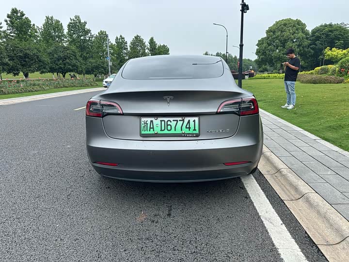 Zdjęcie 5 - Tesla Model 3