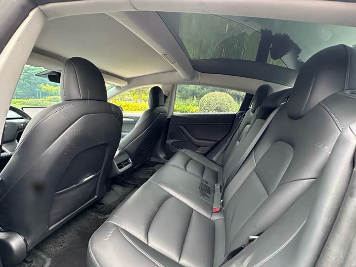 Zdjęcie 9 - Tesla Model 3