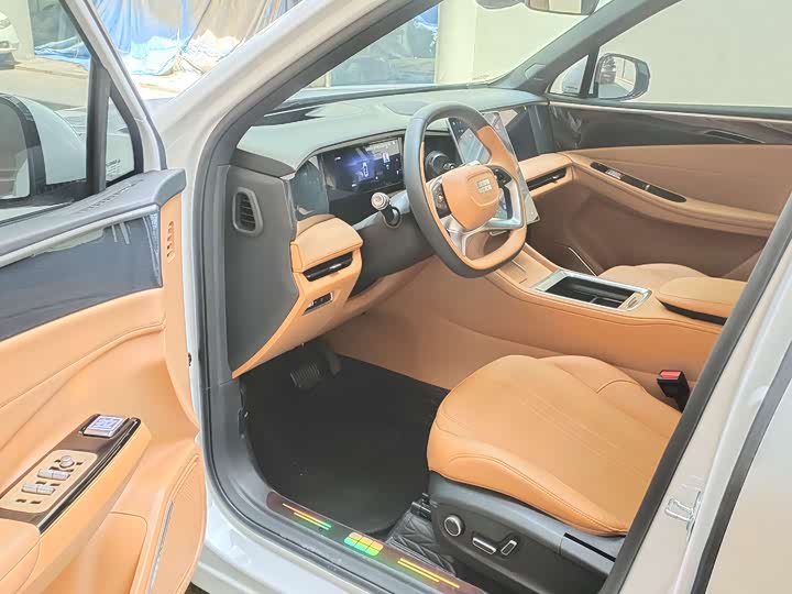Фото 7 - Geely Galaxy L7