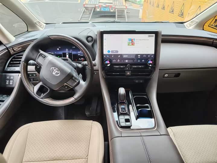 Toyota Alphard 2024 2024款 双擎 2.5L 臻享版