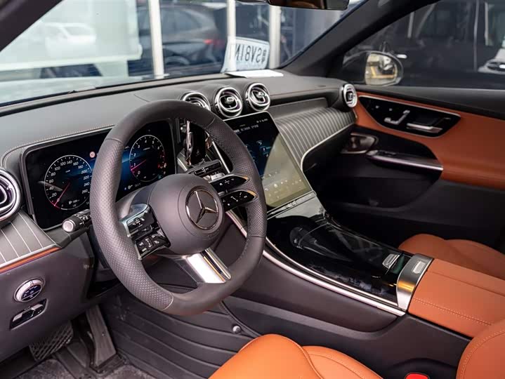 Mercedes-Benz GLC-Class 2026 2026款 GLC 300 L 4MATIC 动感型 5座
