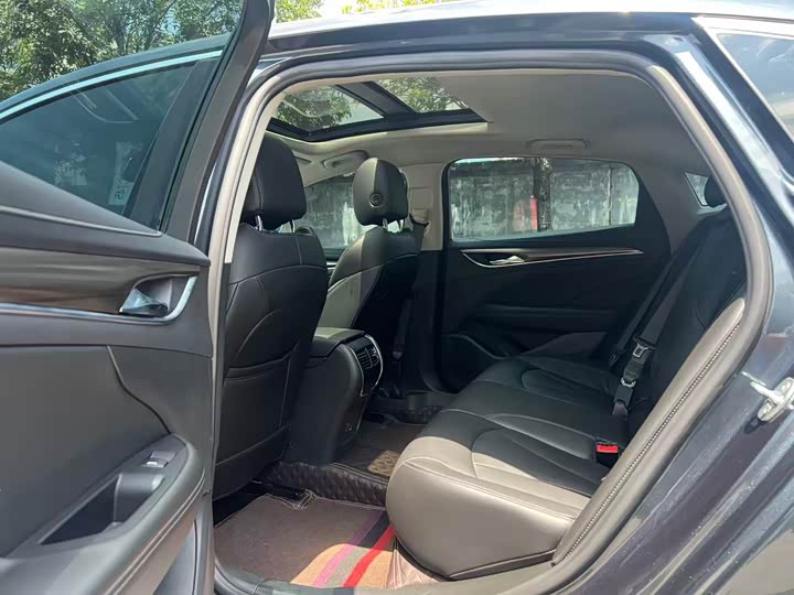 Фото 6 - Buick LaCrosse