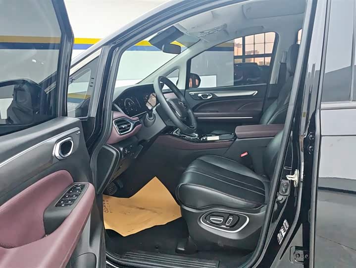 Фото 9 - GAC Trumpchi M6