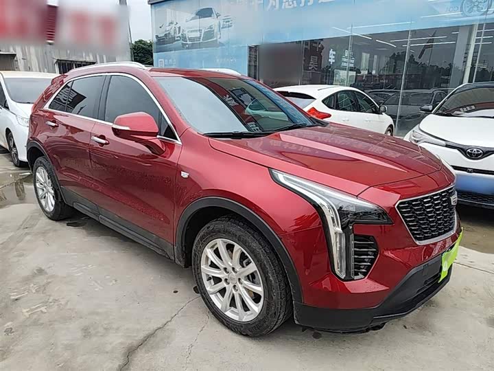 Фото 4 - Cadillac XT4