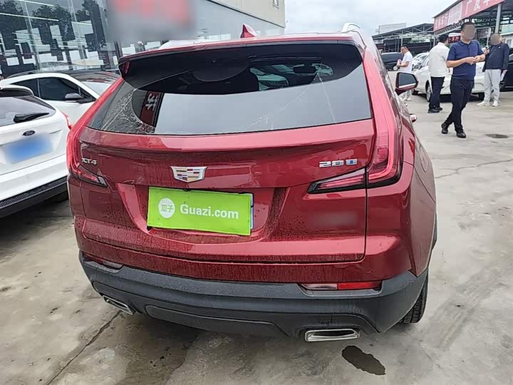 Фото 6 - Cadillac XT4