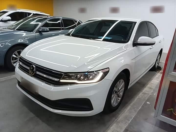 Фото 1 - Volkswagen Bora