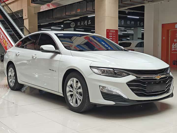 Фото 3 - Chevrolet Malibu XL