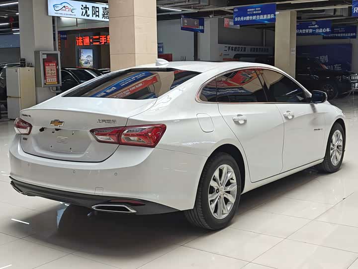 Фото 7 - Chevrolet Malibu XL