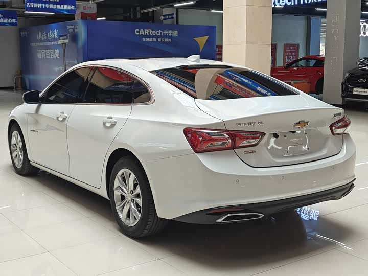 Фото 9 - Chevrolet Malibu XL