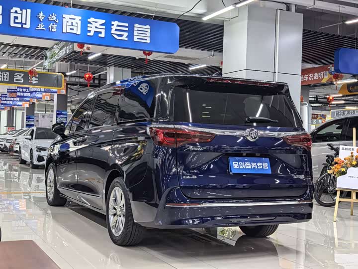 Buick GL8 ES 2021 2021款 Avenir艾维亚 四座尊礼版
