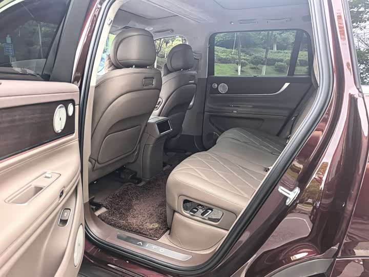 Aito M9 2025 2025款 增程 Ultra版 52kWh 5座版 (192线激光雷达）