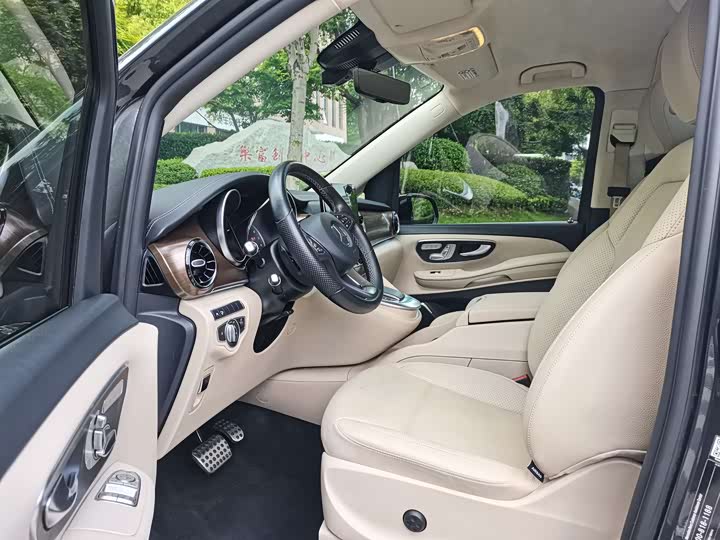 Mercedes-Benz V-Class 2021 2021款 V 260 L 长轴距豪华版