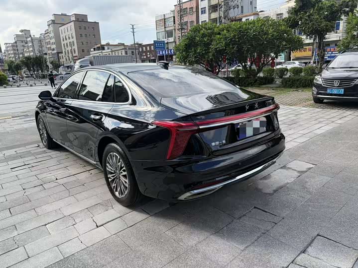 صورة 6 - Hongqi H5