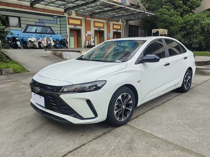 Chevrolet Monza 2023 2023款 1.3T 轻混自动尊享版
