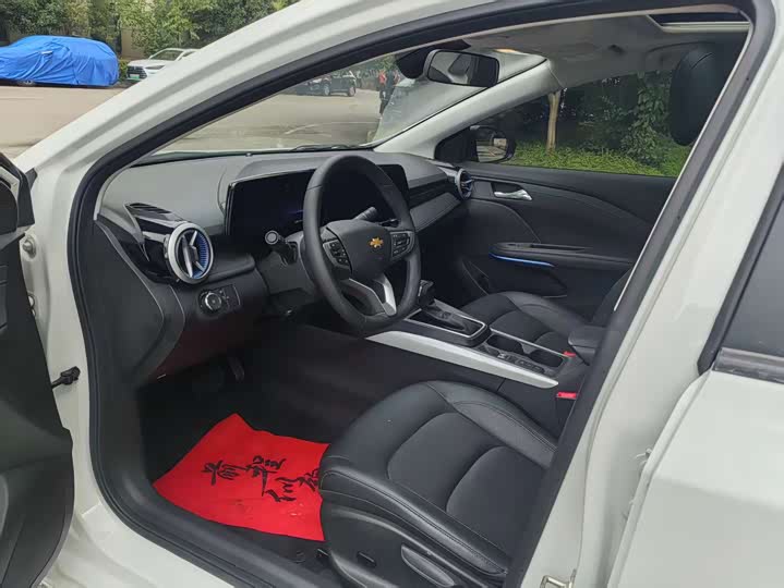 Chevrolet Monza 2023 2023款 1.3T 轻混自动尊享版