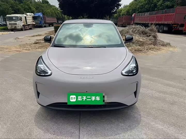 Фото 3 - Geely Galaxy Geome