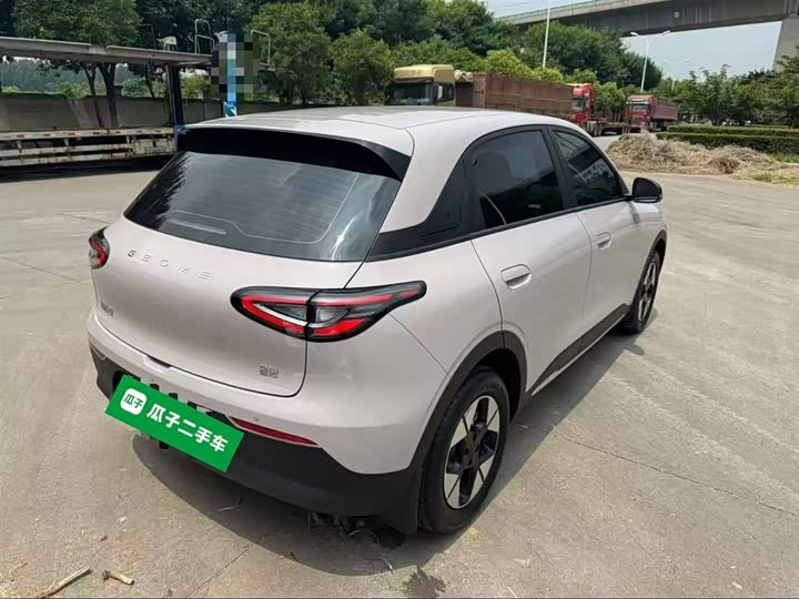 Фото 7 - Geely Galaxy Geome