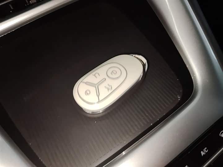 Фото 9 - Geely Galaxy Geome