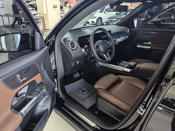 Mercedes-Benz GLB-Class 2022 2022款 GLB 220 时尚型