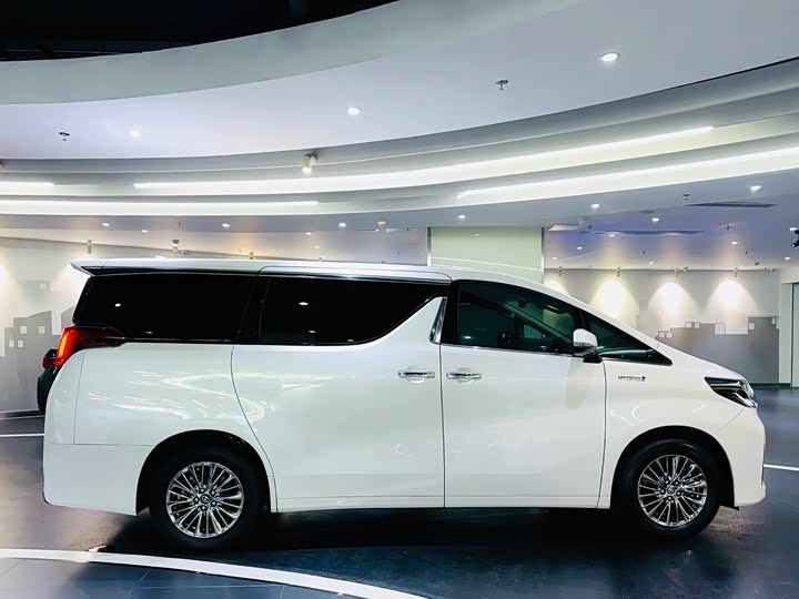 Toyota Alphard 2021 2021款 双擎 2.5L 尊贵版